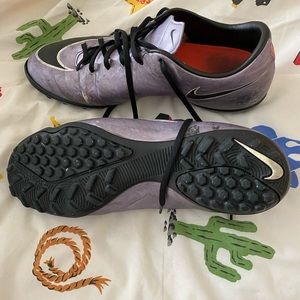 Used good Nike mercurial victory soccer shoes